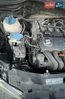 Хэтчбек SEAT Leon 2008 в Черкассах