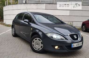 Хэтчбек SEAT Leon 2006 в Киеве