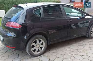 Хетчбек SEAT Leon 2006 в Мостиській