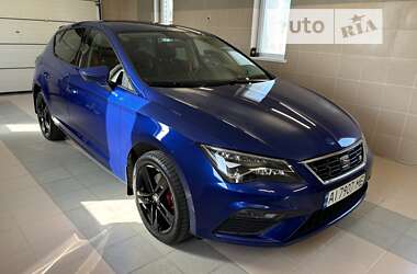 Хэтчбек SEAT Leon 2017 в Киеве