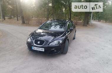 Хетчбек SEAT Leon 2011 в Кропивницькому