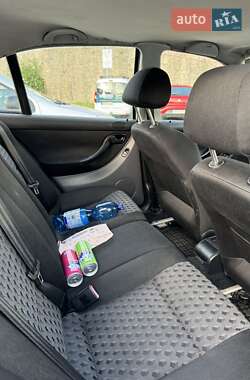 Хэтчбек SEAT Leon 2002 в 