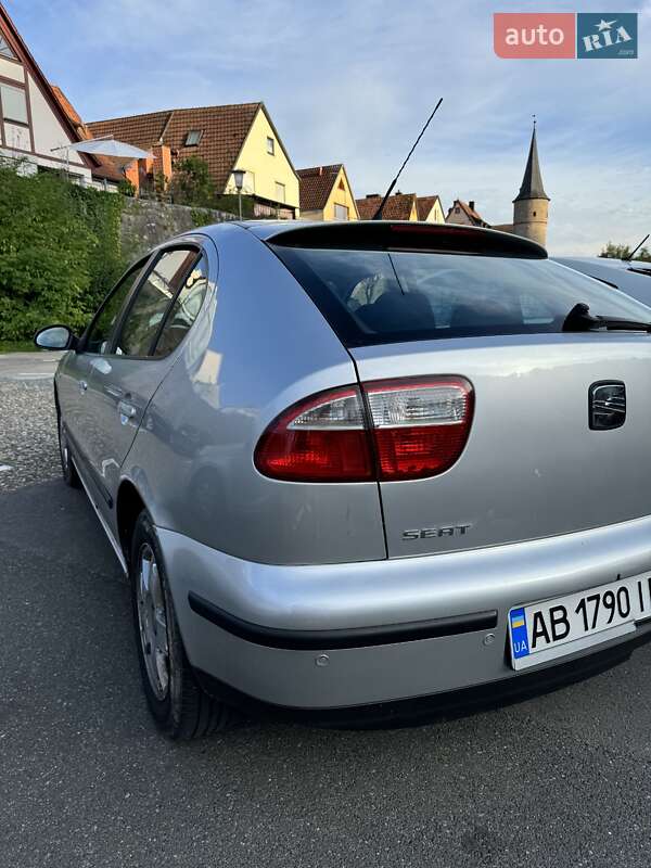 Хэтчбек SEAT Leon 2002 в Виннице