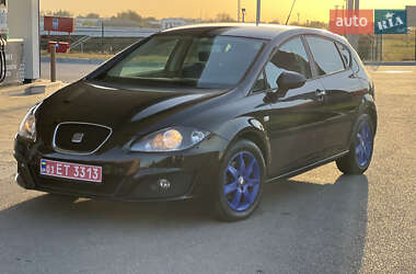 Хэтчбек SEAT Leon 2011 в Днепре