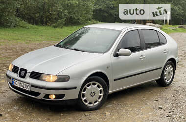 Хэтчбек SEAT Leon 2000 в Львове