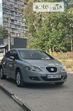 Хэтчбек SEAT Leon 2006 в Днепре