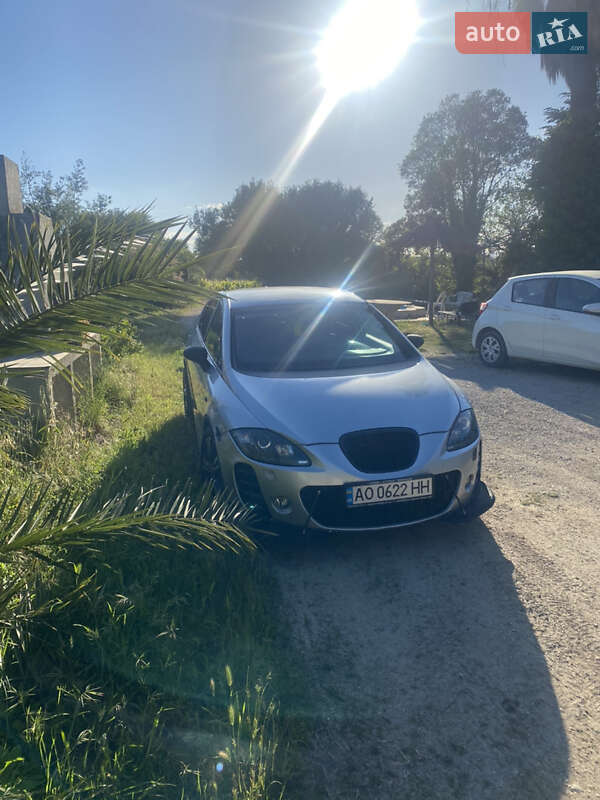 Хетчбек SEAT Leon 2006 в Береговому