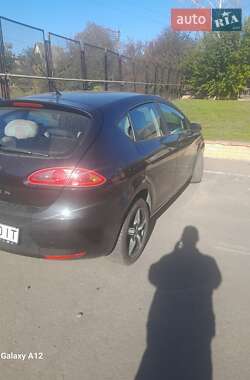 Хэтчбек SEAT Leon 2006 в 