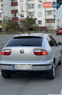 Хэтчбек SEAT Leon 2002 в 