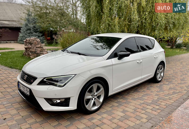 Хэтчбек SEAT Leon 2016 в Кропивницком