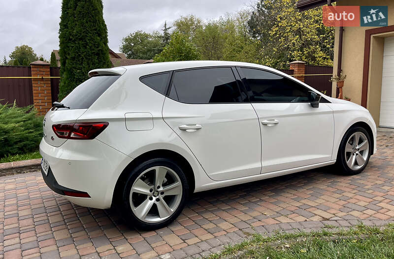 Хэтчбек SEAT Leon 2016 в Кропивницком