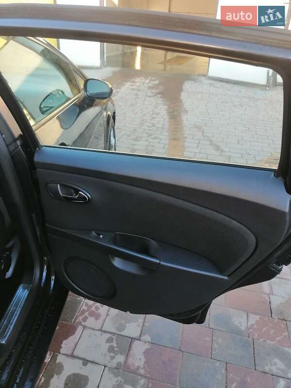 Хэтчбек SEAT Leon 2008 в Тернополе