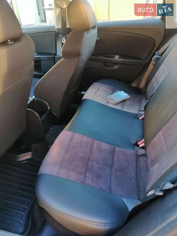 Хэтчбек SEAT Leon 2008 в Тернополе