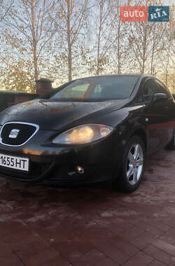 Хэтчбек SEAT Leon 2008 в Ровно