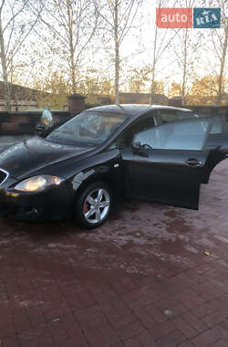 Хетчбек SEAT Leon 2008 в Рівному