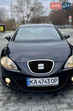 Хэтчбек SEAT Leon 2008 в Киеве