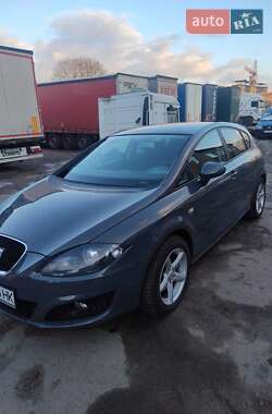 Хэтчбек SEAT Leon 2009 в Луцке