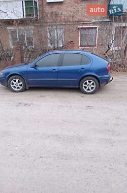 Хэтчбек SEAT Leon 2001 в Ахтырке