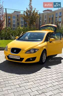 Хетчбек SEAT Leon 2011 в Києві