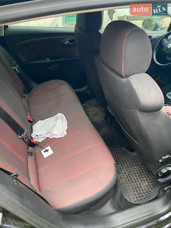 Хэтчбек SEAT Leon 2006 в Черкассах