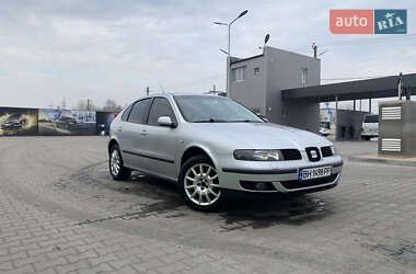 Хэтчбек SEAT Leon 2001 в Одессе