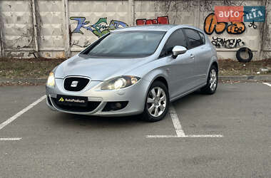 Хетчбек SEAT Leon 2008 в Києві