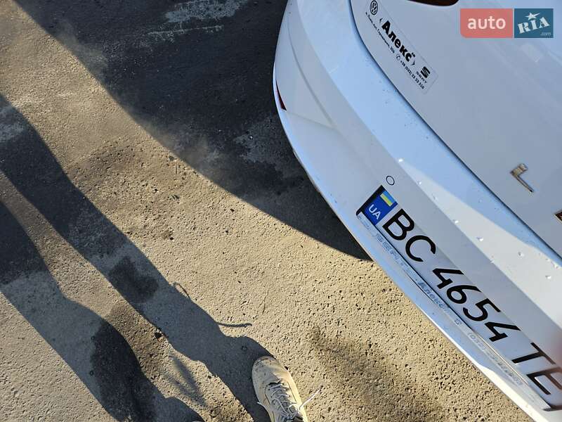 Хэтчбек SEAT Leon 2018 в Львове