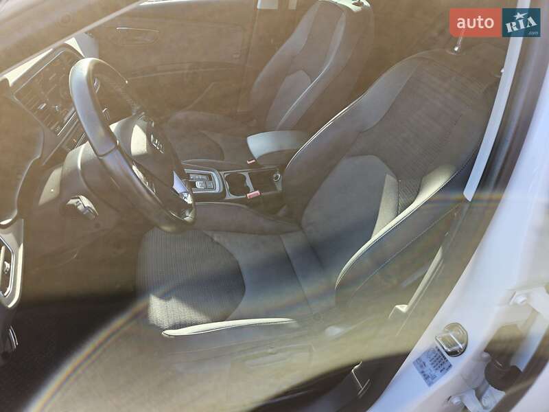 Хэтчбек SEAT Leon 2018 в Львове