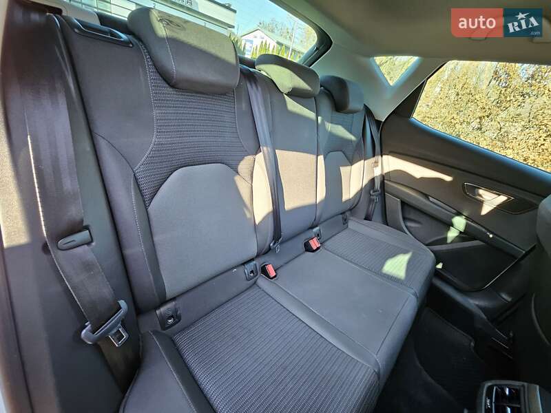 Хэтчбек SEAT Leon 2018 в Львове