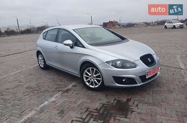 Хэтчбек SEAT Leon 2009 в Харькове