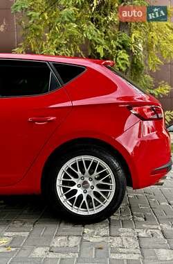 Хэтчбек SEAT Leon 2013 в Днепре