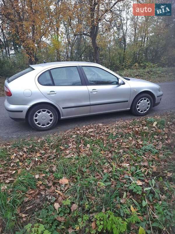 Хэтчбек SEAT Leon 2005 в Кицмани фото 11 Хэтчбек SEAT Leon 2005 в Кицмани