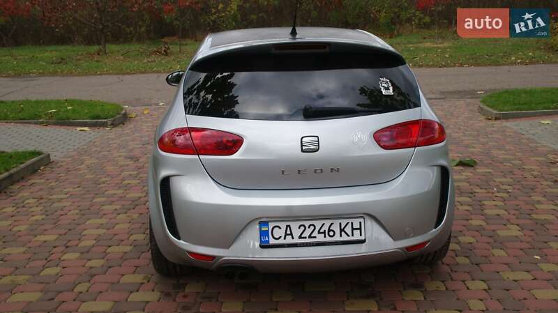 Хэтчбек SEAT Leon 2011 в Черкассах
