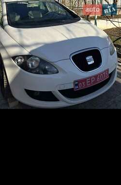 Хетчбек SEAT Leon 2008 в Запоріжжі