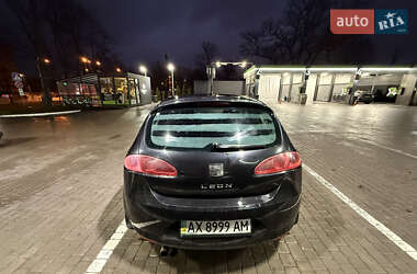 Хэтчбек SEAT Leon 2006 в Харькове