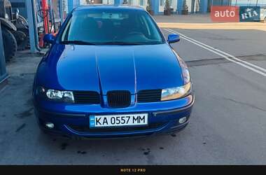 Хетчбек SEAT Leon 1999 в Києві