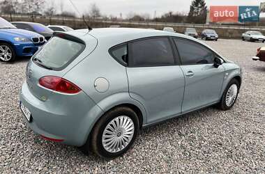 Хэтчбек SEAT Leon 2005 в 