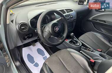Хэтчбек SEAT Leon 2005 в 