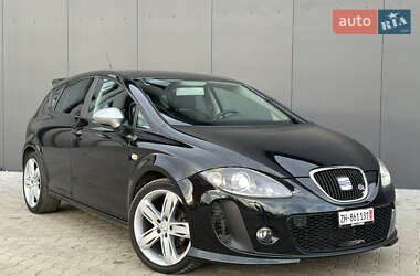 Хэтчбек SEAT Leon 2012 в Луцке