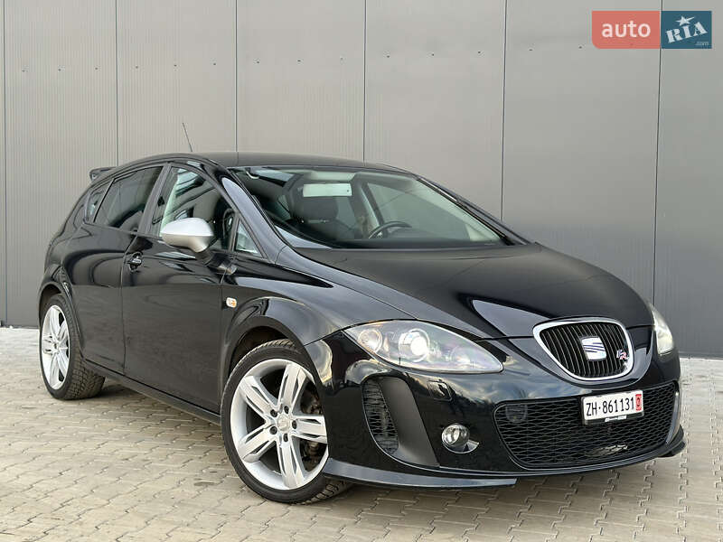 Хэтчбек SEAT Leon 2012 в Луцке