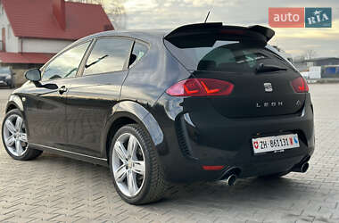 Хэтчбек SEAT Leon 2012 в Луцке