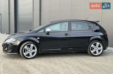 Хэтчбек SEAT Leon 2012 в Луцке