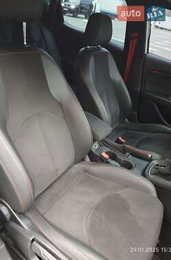 Хэтчбек SEAT Leon 2016 в 