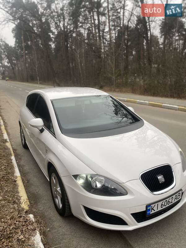 Хетчбек SEAT Leon 2010 в Києві