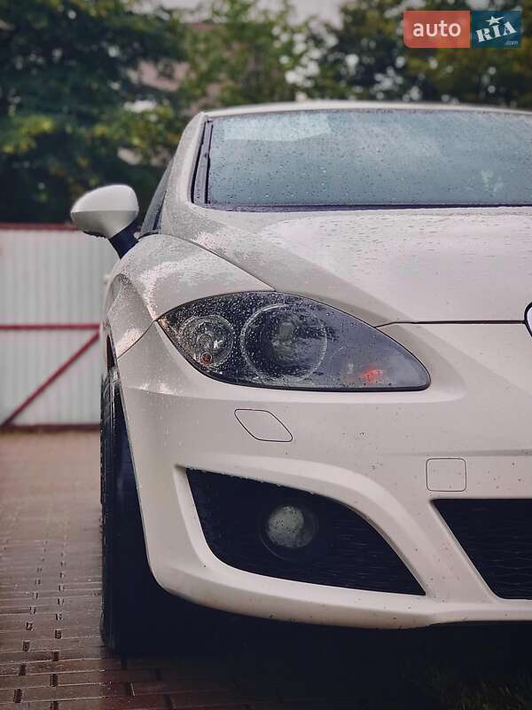 Хэтчбек SEAT Leon 2010 в Киеве фото 3 Хэтчбек SEAT Leon 2010 в Киеве