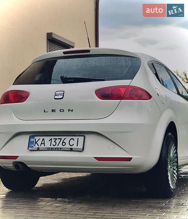 Хэтчбек SEAT Leon 2010 в Киеве фото 7 Хэтчбек SEAT Leon 2010 в Киеве