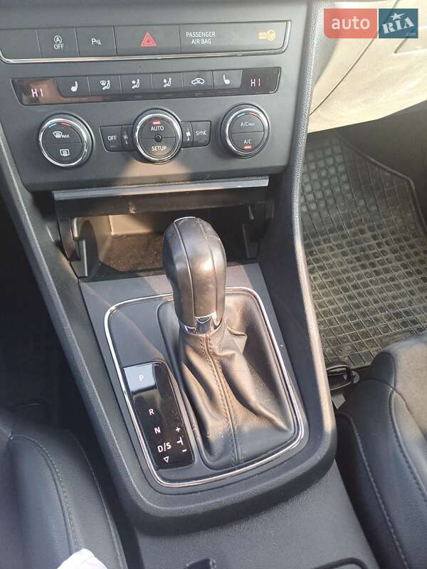 Универсал SEAT Leon 2015 в Кропивницком