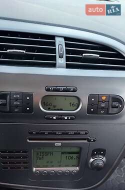 Хэтчбек SEAT Leon 2008 в 