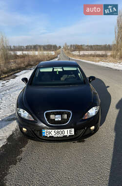 Хетчбек SEAT Leon 2008 в Рівному