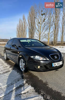 Хэтчбек SEAT Leon 2008 в 